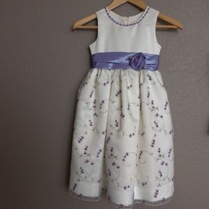 NWOT Girl’s Dress